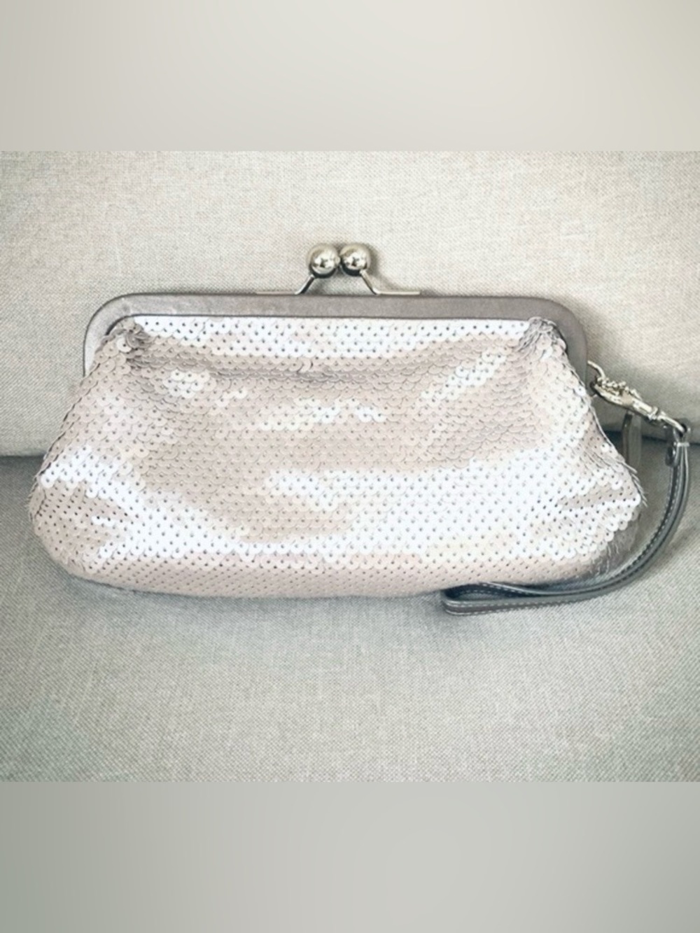 Coach Audrey Sequin Wristlet Clutch Kiss Lock Champagne Rare Limited Ed.